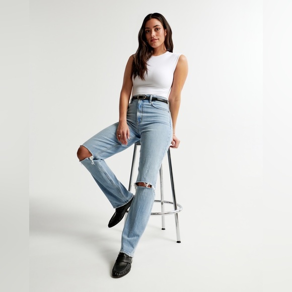 NEW Abercrombie & Fitch Curve Love Ultra High Rise 90s Straight Jeans - Picture 1 of 11